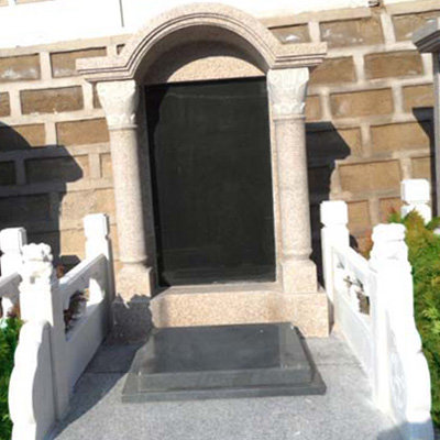 盘龙台公墓立碑