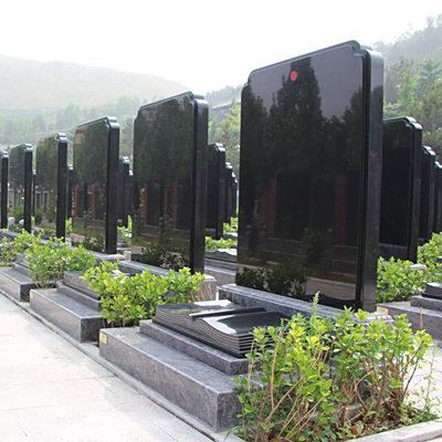 灵山宝塔陵园立碑