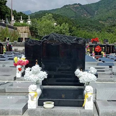 清东陵万佛园立碑