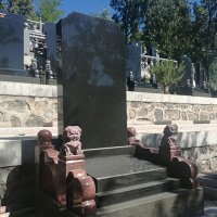 温泉公墓立碑
